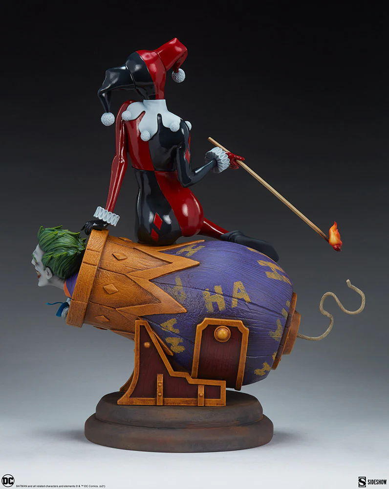 DC Collectible Batman 14 Inch Statue Figure Diorama Polyresin - Harley Quinn and The Joker Sideshow 200575 - Image 2