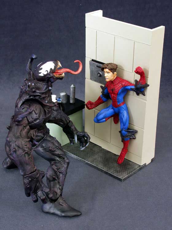Marvel Select 8 Inch Action Figure Best Of Series 2- Ultimate Venom - Image 2